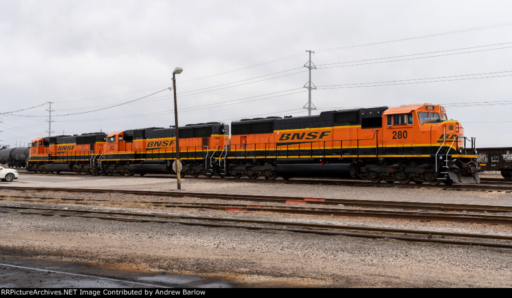 Trio of SD75s at BNSFs North Yard